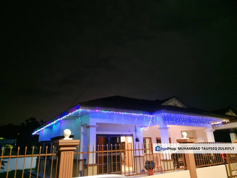 FULLY FURNISHED | Semi D House Taman Limau Emas rasah, Near Hospital Seremban, Negeri Sembilan, Seremban