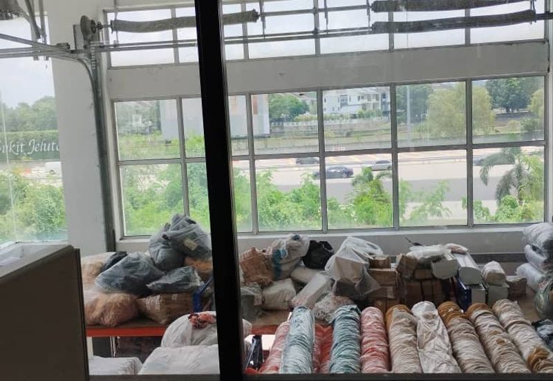 PARTIAL FITTED | STRATEGIC LOCATION | 3 Storey Factory Warehouse Jelutong prime, Bukit Jelutong