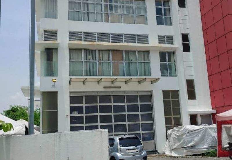 PARTIAL FITTED | STRATEGIC LOCATION | 3 Storey Factory Warehouse Jelutong prime, Bukit Jelutong
