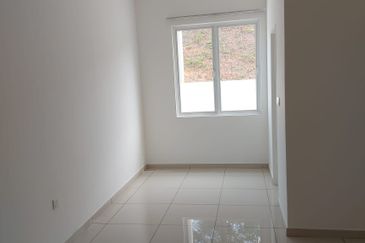 HIJAYU 3B @ BANDAR SRI SENDAYAN