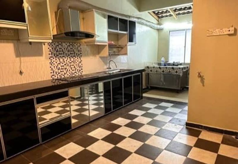 Taman Matahari Height