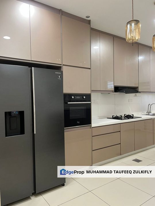 FULLY FURNISHED | BEAUTIFUL RENOVATED | 2 Storey Terrace Ara Sendayan, Ready Move In, Negeri Sembilan, Seremban