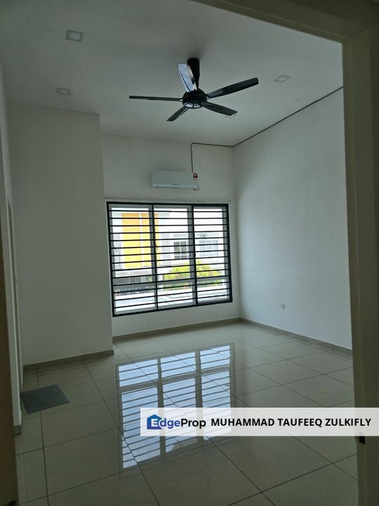 NICE RENOVATED | READY MOVE IN | 2 Storey Terrace Suriaman 1, Bandar Sri Sendayan, Negeri Sembilan, Seremban