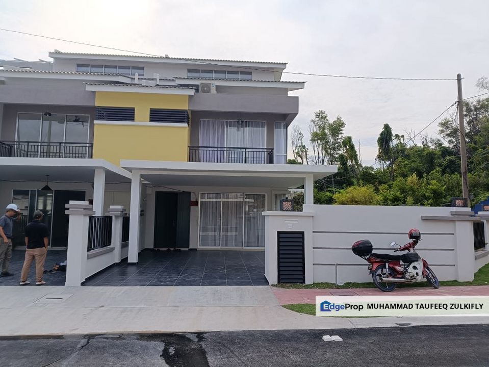 Brand New, Completed House, d'Venea Residence 3, Taman Bandar Senawang, Negeri Sembilan, Senawang