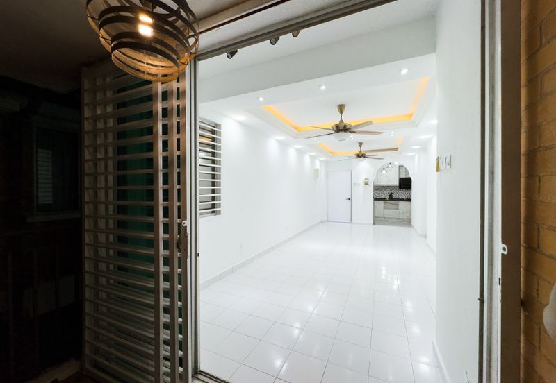 Alam Budiman Condominium (Pangsapuri Alam Budiman)