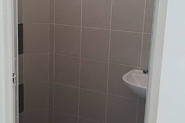 TAMAN BAYU INDERA, LUKUT