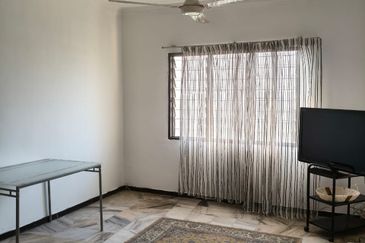 Flat PKNS, Seksyen 7