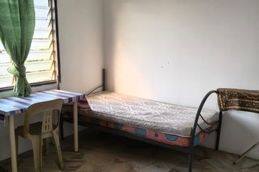 Flat PKNS, Seksyen 7