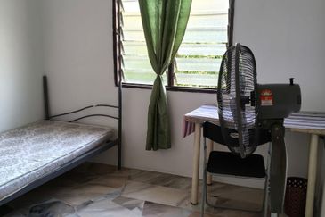 Flat PKNS, Seksyen 7