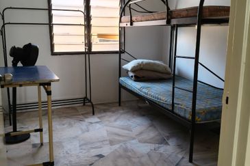 Flat PKNS, Seksyen 7