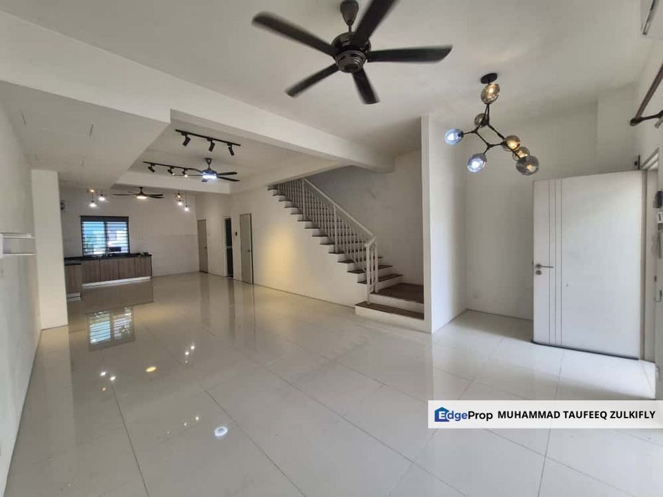 WELL MAINTAIN UNIT | KITCHEN CABINET | Casa Green Cybersouth, Cyberjaya, Selangor, Cyberjaya