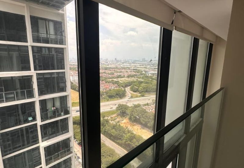 The Square @ One City