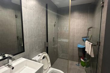 The Square @ One City