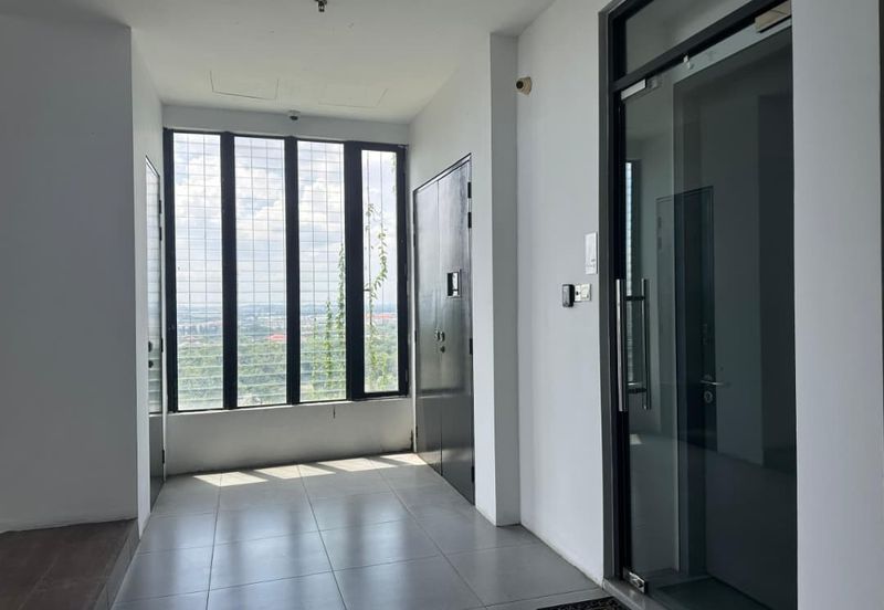 The Square @ One City