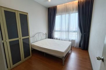 Zefer Hill Residence