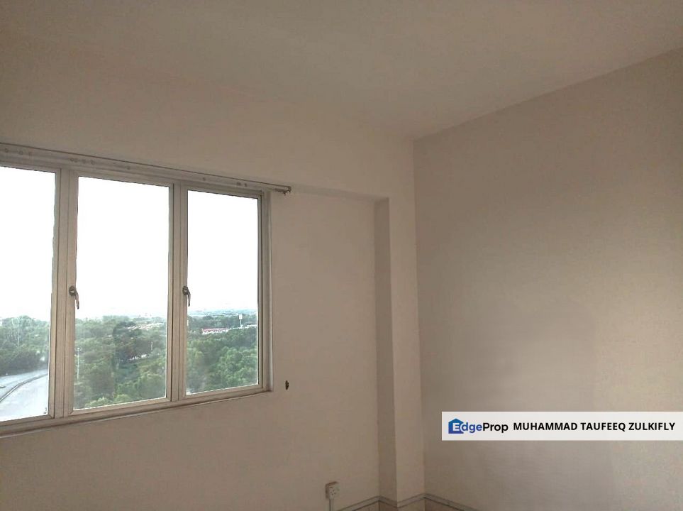 PARTIAL FURNISHED | Main Place Residence USJ 21, Near LRT, Selangor, USJ