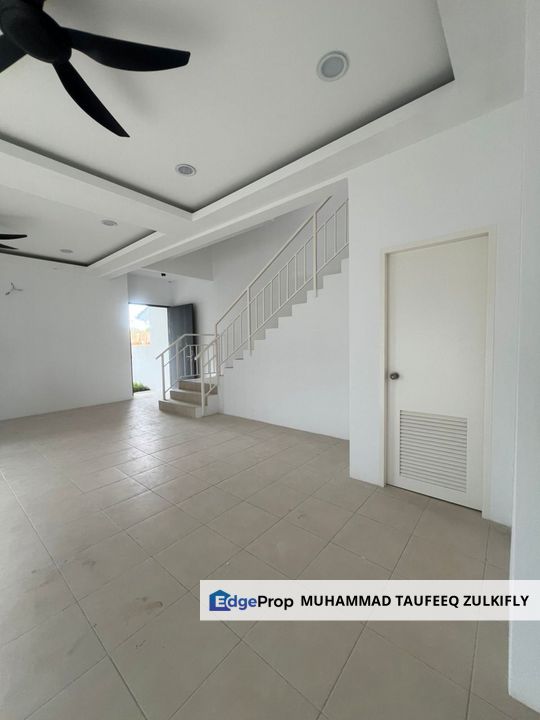 Partial Furnished Brand New Semi D House Erama @ Iringan Bayu Seremban, Negeri Sembilan, Seremban