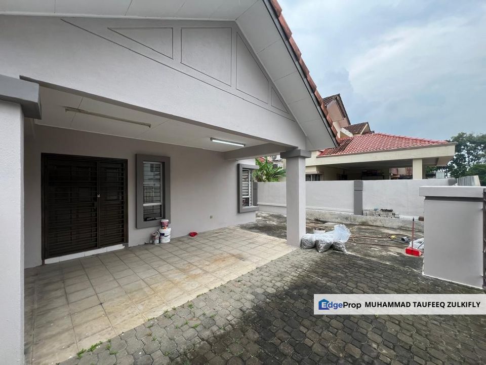 NEWLY REPAINT | READY MOVE IN | 2 Storey Semi D Taman Aman Perdana Klang, Selangor, Klang
