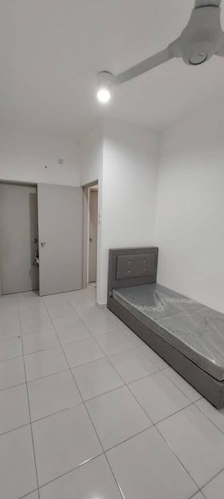 PARTIAL FURNISHED | BRAND NEW | HIGH FLOOR | Residensi Emas Condo, Kajang, Selangor, Kajang