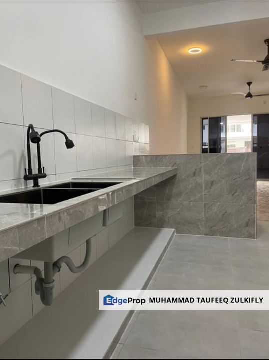 PARTIAL FURNISHED | 2 Storey Terrace Dayana 1, Nilai Impian Ready Move In, Negeri Sembilan, Nilai