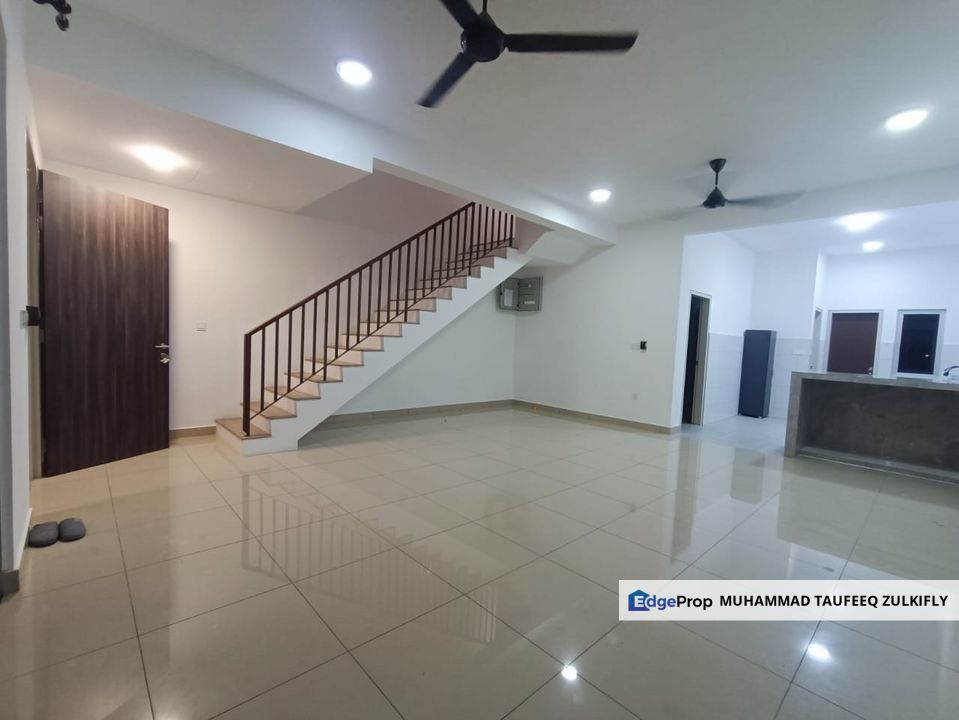 PARTIAL FURNISHED | 2 Storey Terrace Dayana 1, Nilai Impian Ready Move In, Negeri Sembilan, Nilai