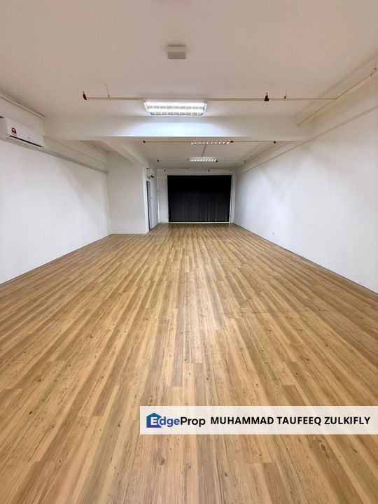Partial Furnished Kenwingston Business Centre Cyberjaya, Can Renovate, Selangor, Cyberjaya
