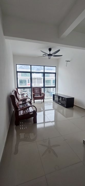 PARTIAL FURNISHED | 3 Storey Terrace Residensi Sinaran Sek 25 Shah Alam, Selangor, Shah Alam