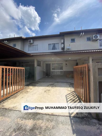 Partial Furnished 2 Storey Terrace Taman Desiran Bayu, Puchong Gated Guarded, Selangor, Puchong