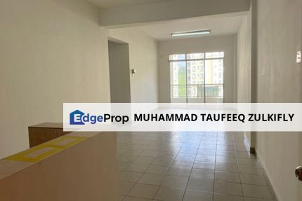 Non Bumi Lot Facing Pool Desaria Vilaa Condo Pulau Meranti Puchong , Selangor, Puchong South