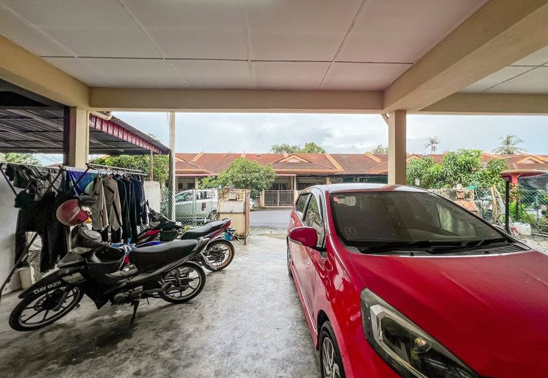 Pulau Indah ( Pulau Lumut )