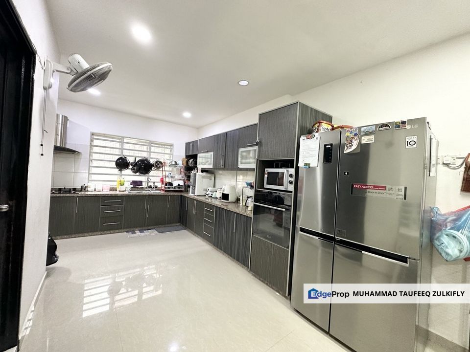 Furnished Renovated & Extended 2 Storey Terrace Sp4, Bandar Saujana Putra, Selangor, Jenjarom