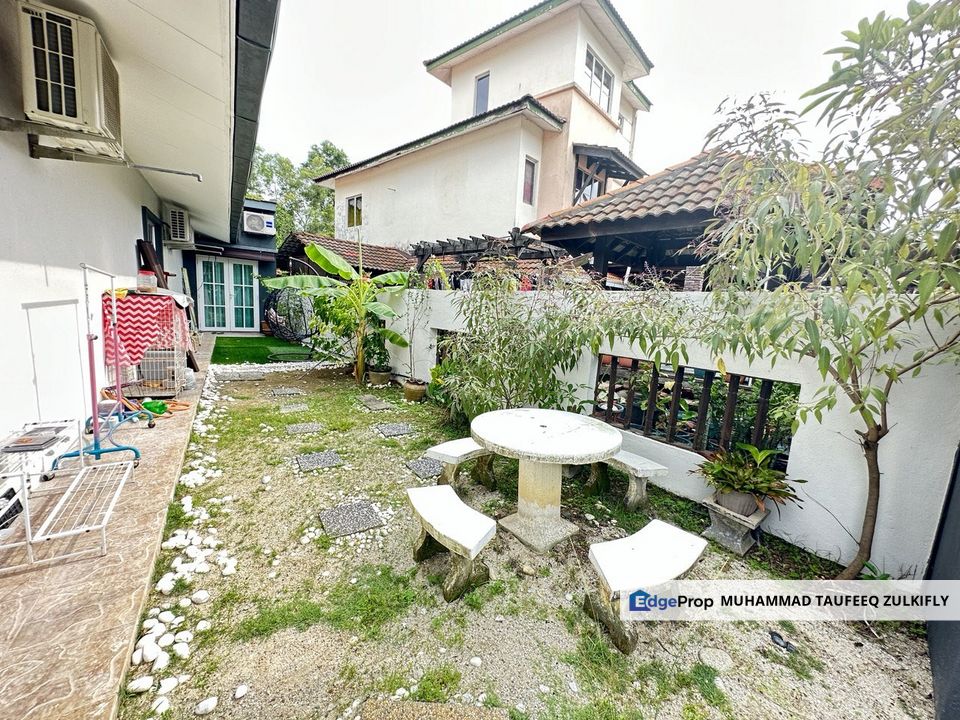 Renovated & Extended End Lot 2.5 Storey Terrace House Taman Aman Putra Putra Perdana Puchong, Selangor, Puchong