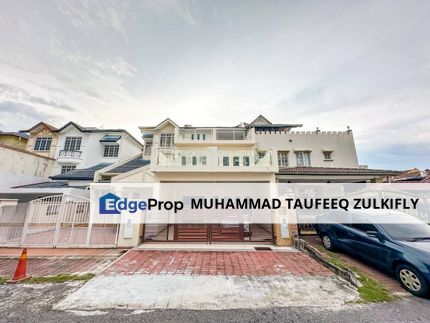 Fully Renovated 2.5 Storey Terrace Jalan Pualam Seksyen 7 Shah Alam, Selangor, Shah Alam