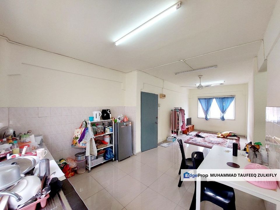 Renovated Walk-Up Apartment Gugusan Teratai Seksyen 6 Kota Damansara, Selangor, Kota Damansara