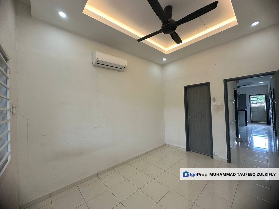 Renovated Single Storey Jalan Kebun Seksyen 30 Shah Alam Partial Furnished, Selangor, Shah Alam