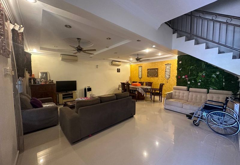 Lorong Az- Zaharah 10/10