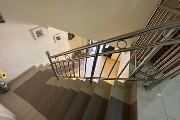 Lorong Az- Zaharah 10/10