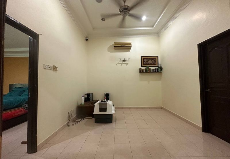 Lorong Az- Zaharah 10/10