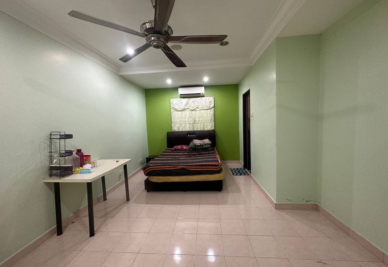 Lorong Az- Zaharah 10/10