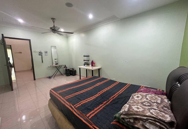 Lorong Az- Zaharah 10/10