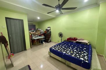 Lorong Az- Zaharah 10/10