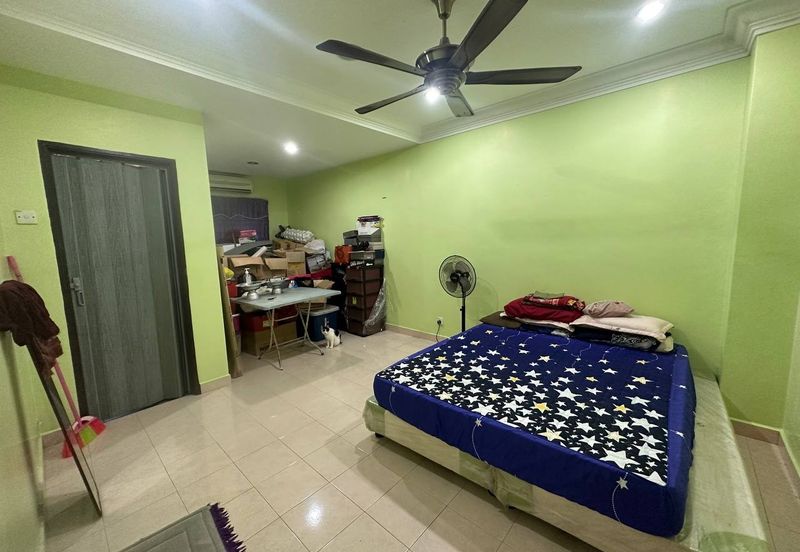 Lorong Az- Zaharah 10/10