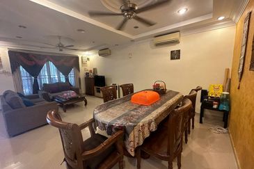 Lorong Az- Zaharah 10/10