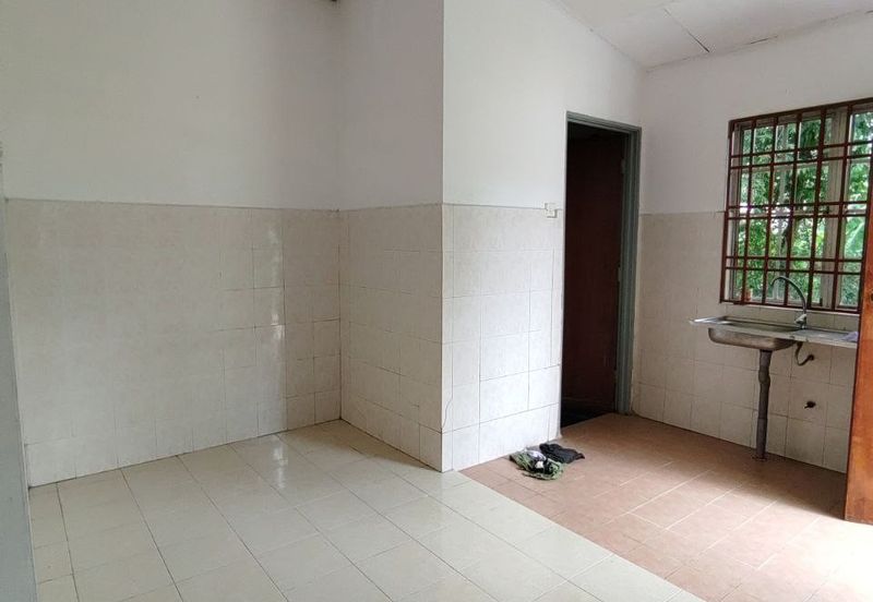 Pulau Indah ( Pulau Lumut )