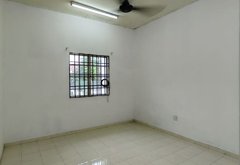 Pulau Indah ( Pulau Lumut )