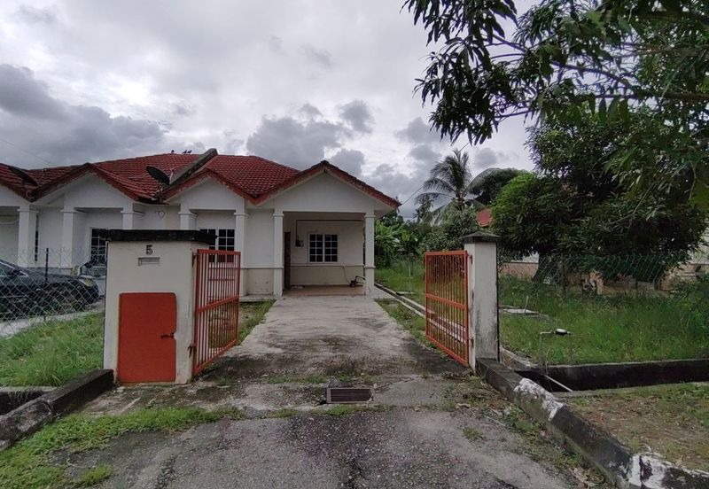 Pulau Indah ( Pulau Lumut )