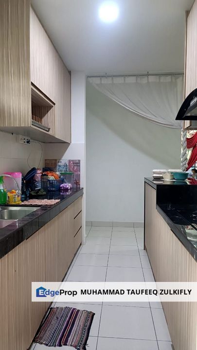 Renovated Freehold D'Camelia Court Nilai Impian Partial Furnished Condition, Negeri Sembilan, Nilai