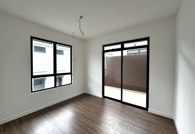 Brand New 2 Phase Mulia Residence, Cyberjaya Freehold Strata Property