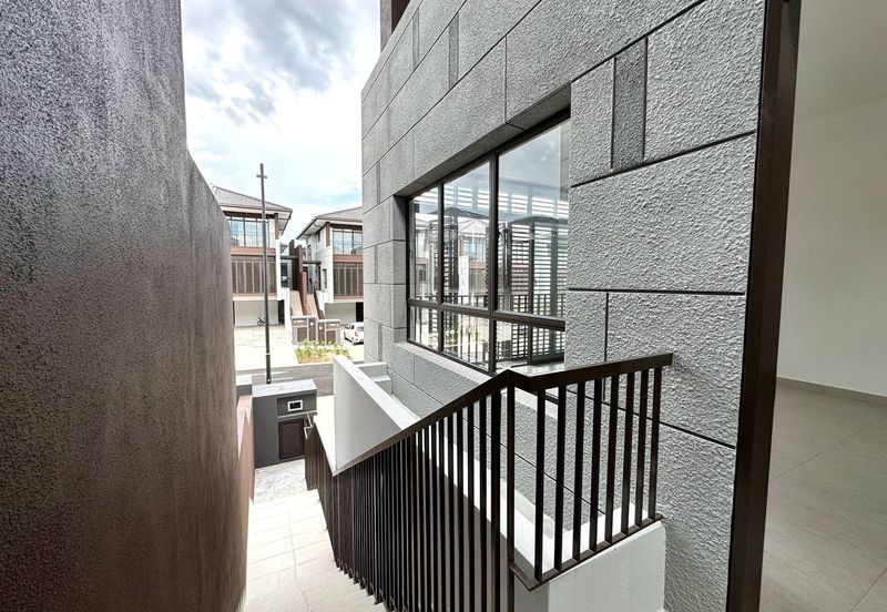 Brand New 2 Phase Mulia Residence, Cyberjaya Freehold Strata Property