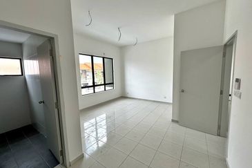 Brand New Bywater Homes Type Croceus Setia Utama 3, Setia Alam Freehold